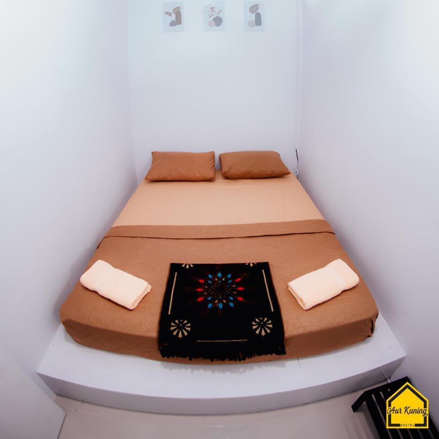Aur Kuning Hostel Syariah บูกิตติงกี ภายนอก รูปภาพ