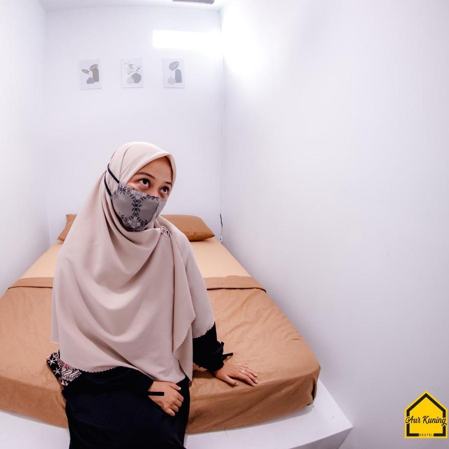 Aur Kuning Hostel Syariah บูกิตติงกี ภายนอก รูปภาพ